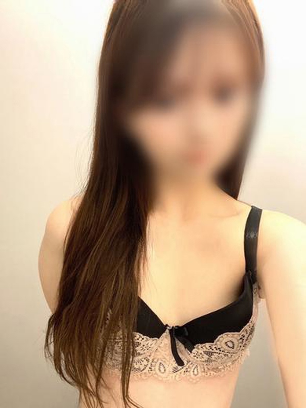 りん 抜群のアイドル顔！