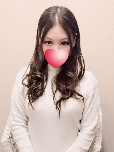 真衣  (マイ)