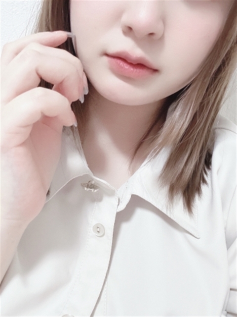 七瀬うるは  (ピュアで純粋な未経験)