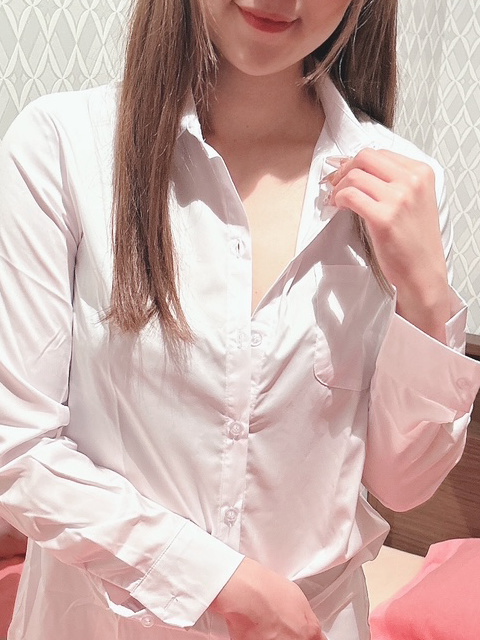 らら  (キレイ系❤️業界新人)