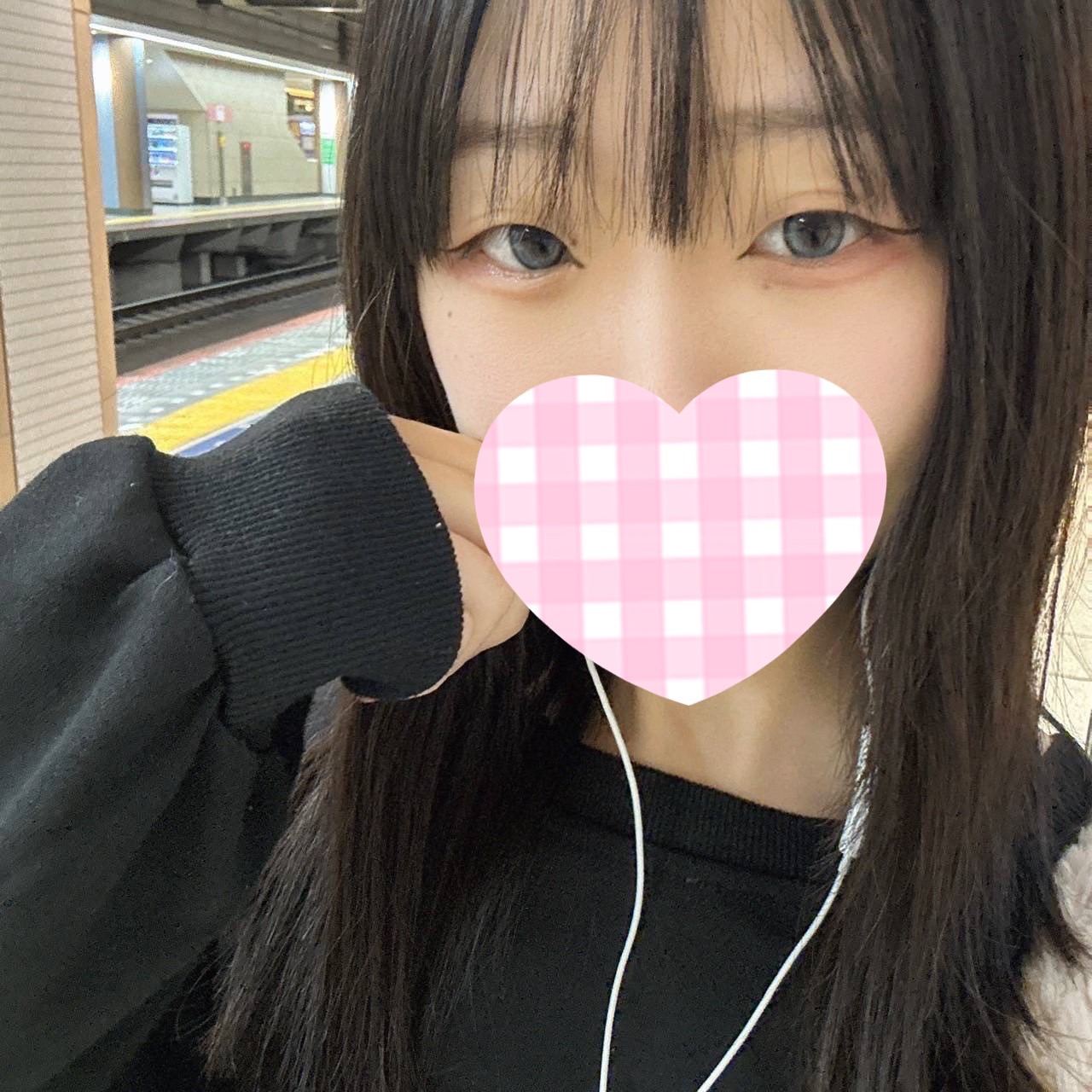 せら  (ﾓﾃﾞﾙ級ｽﾚﾝﾀﾞｰ美女)