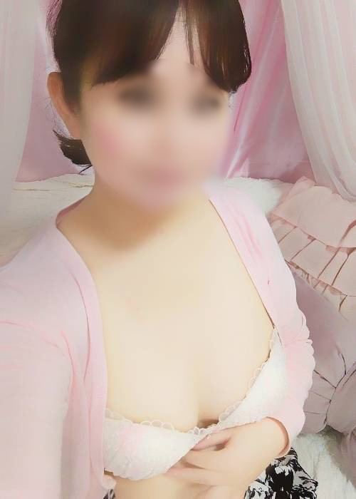 しおん  (積極的なドエロ奥様)