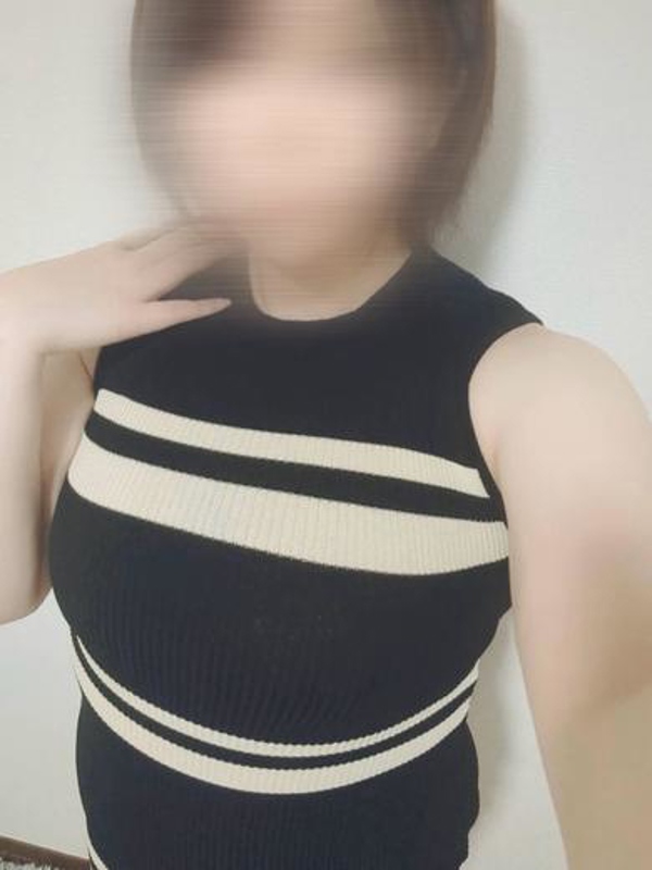 ゆうな  (高身長美人☆未経験)