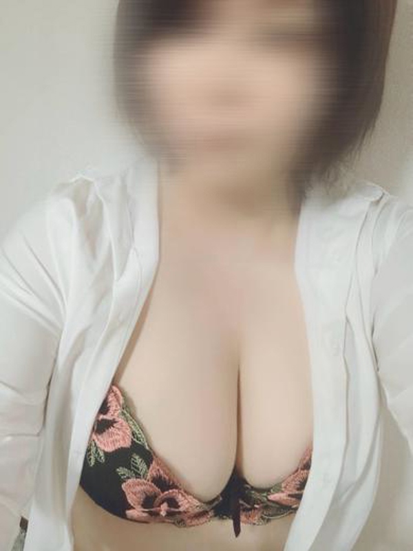 ゆうな  (高身長美人☆未経験)
