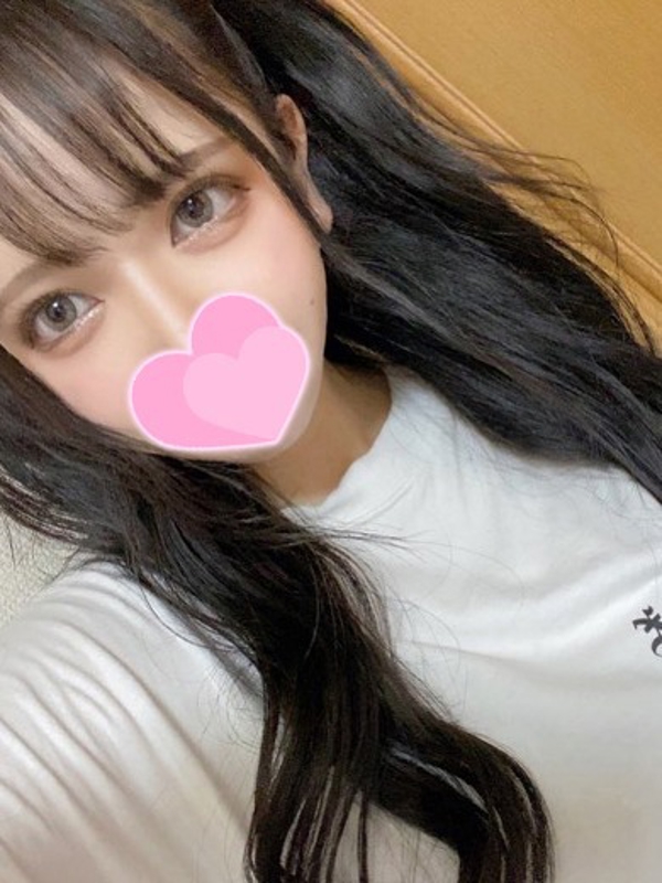 ねね  (清楚ロリヤリマン少女)