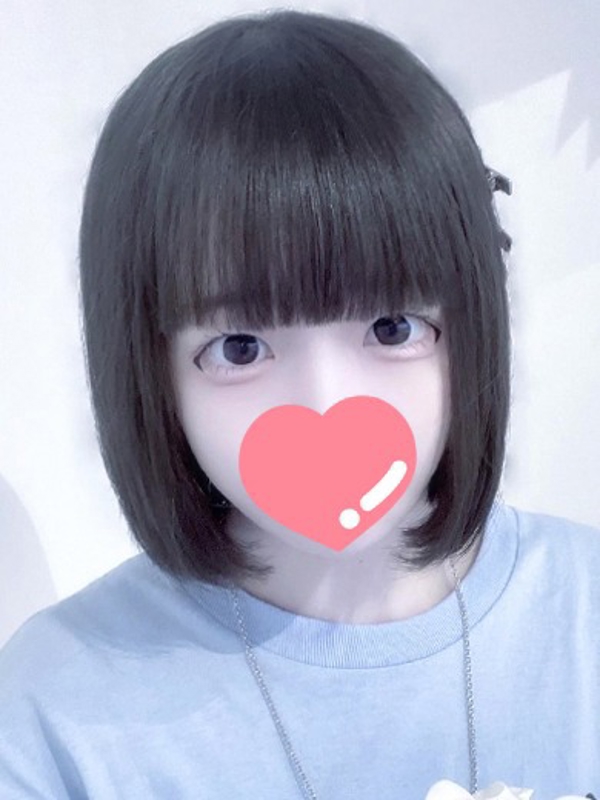 らんこ  (黒髪18歳素人)