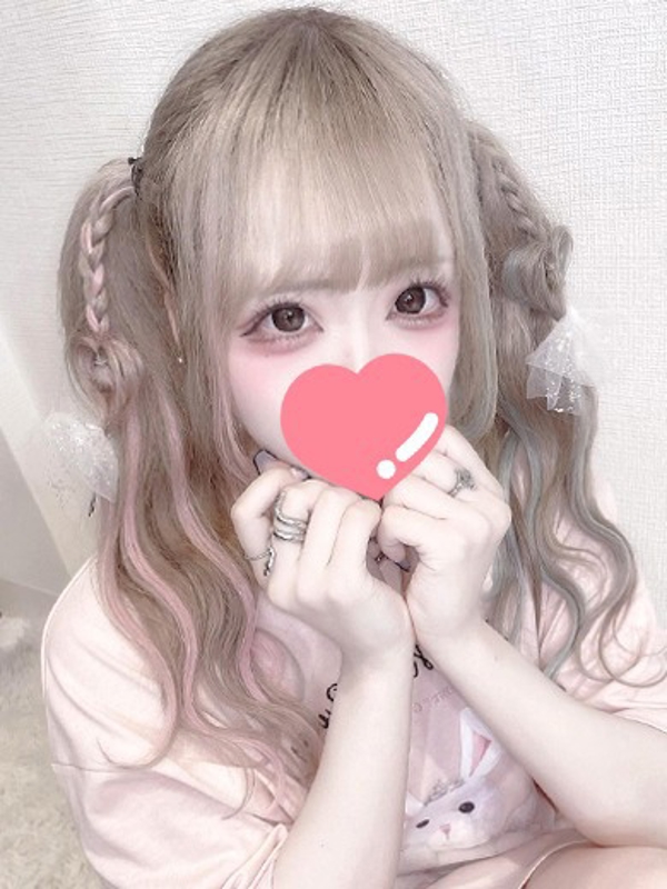 りかこ  (激カワ女子大生)