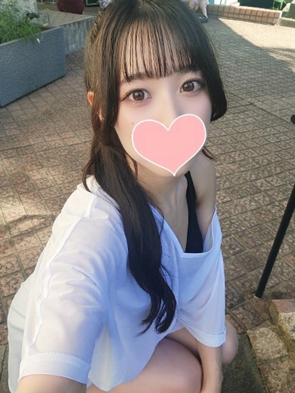 ここ  (正常位大好き清楚美女)