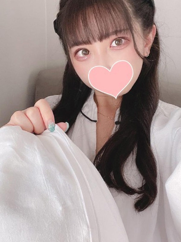 ちはる  (イラマ大好き清楚美女)