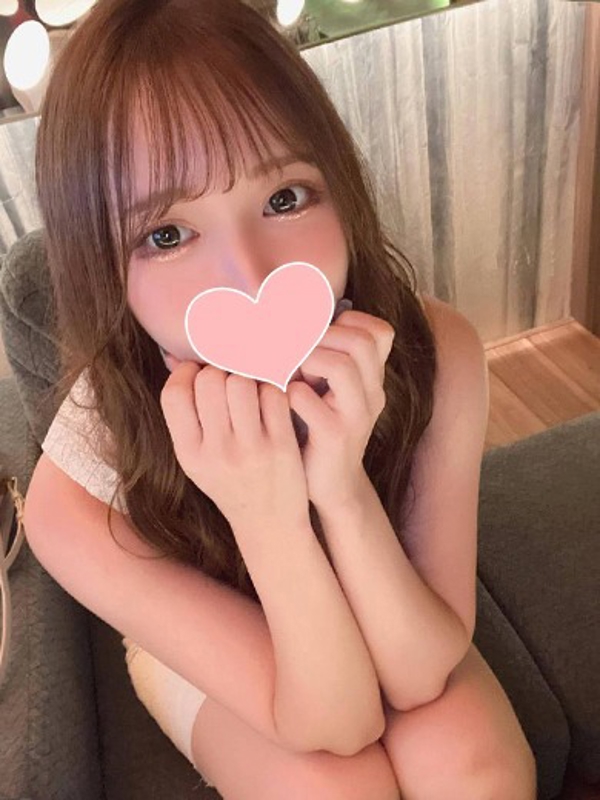 すずの  (密着正常位大好き爆乳)