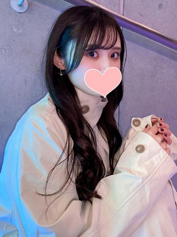 ももな   (現役巨乳女子大生)