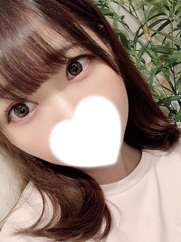 もえか  (自ら挿れちゃう未経験)