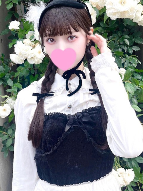 りりか  (黒髪美少女は隠れドM)