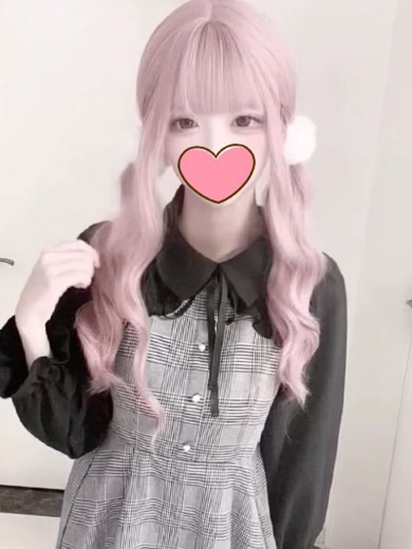 ねいる  (ヤリたがり巨乳美少女)