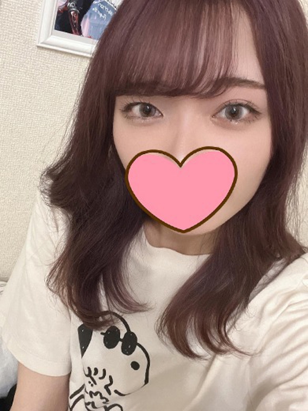 めぐみ  (ウブな18歳未経験)