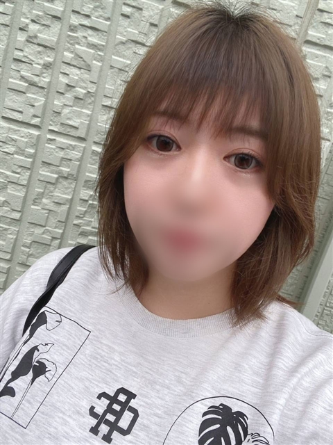 まこ  (未経験素人大人目OL)