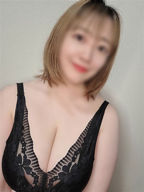 まこ  (未経験素人大人目OL)