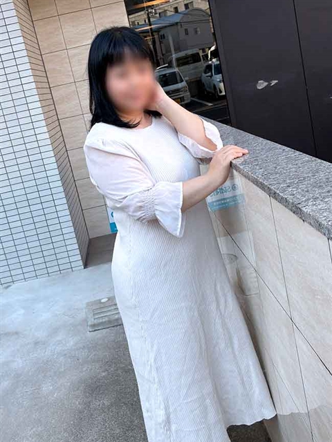 まひろ  (ドM敏感奥様)