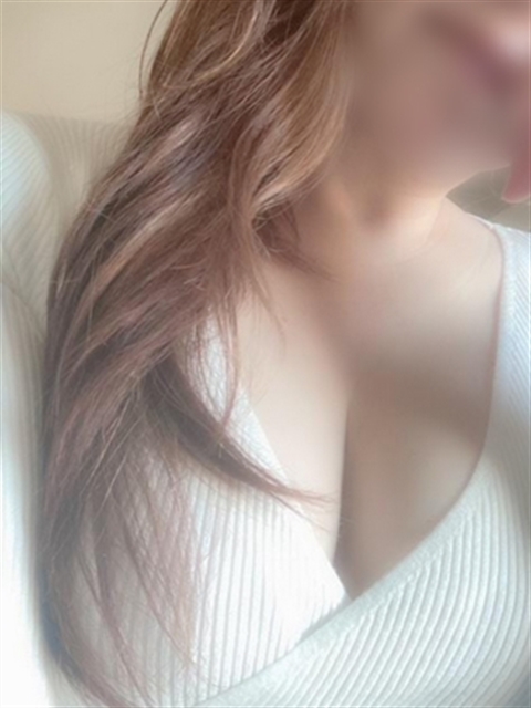 古賀みやび  (ご奉仕系ドM人妻)