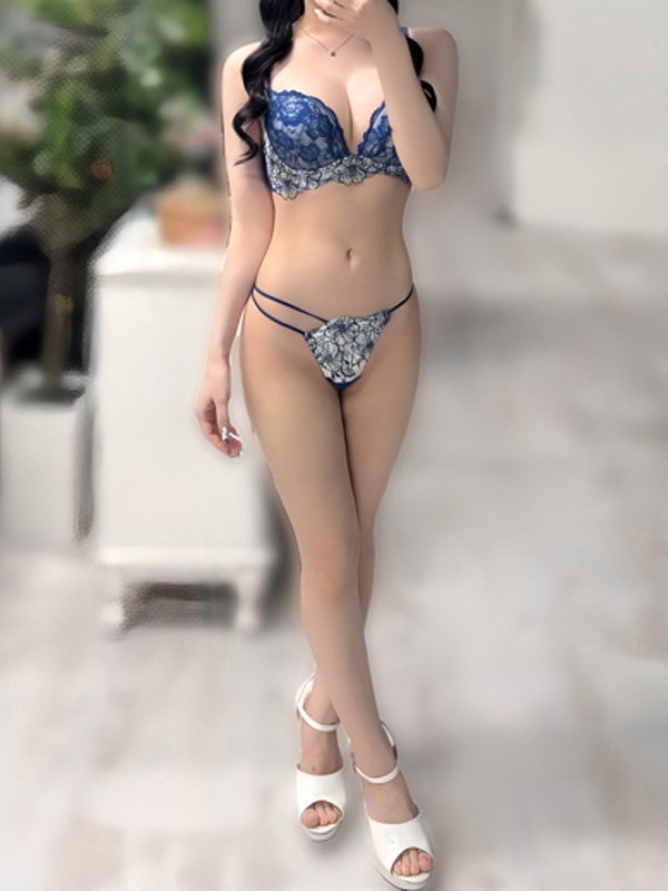 つきの