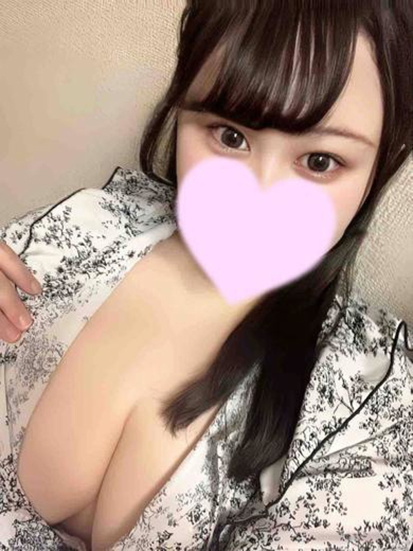 ゆま  (濃厚キスにメロメロ♡)
