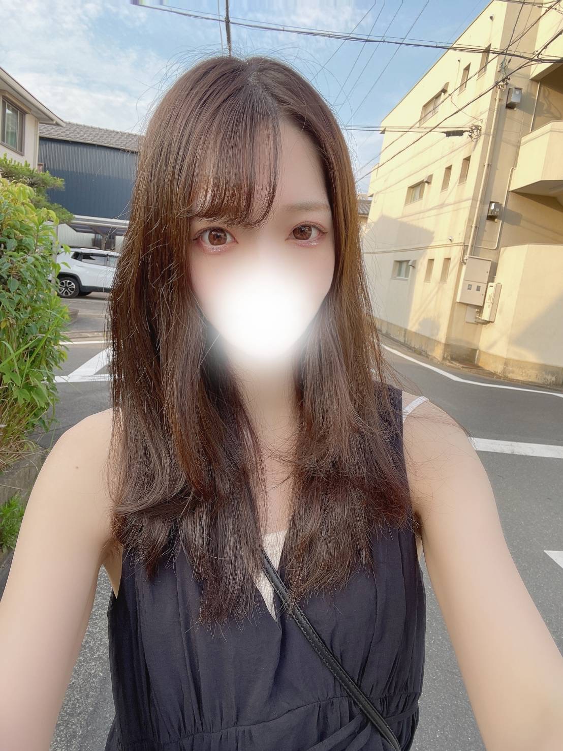 もか  (完全未経験可愛いOL)