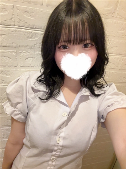 ぴの  (最高峰Fカップ美少女)
