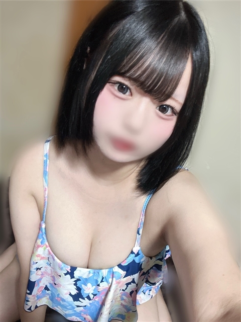 ぴの  (最高峰Fカップ美少女)