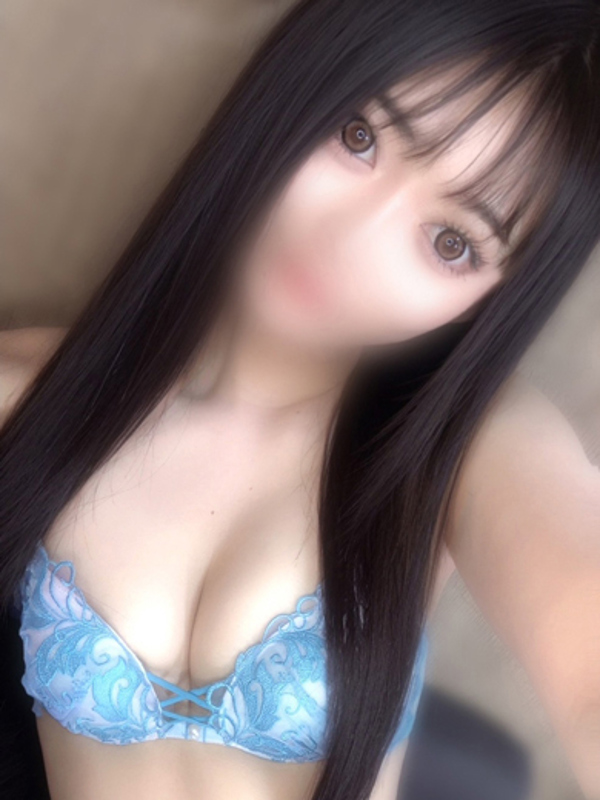 らら  (超ド級のエロカワ天使)