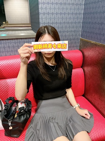 6月ご来店女性NO13  (学生)