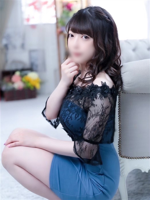もか  (美白美乳は絶対正義♡)