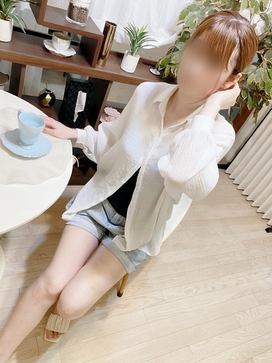 美香  (積極的に舐めまくる妻)