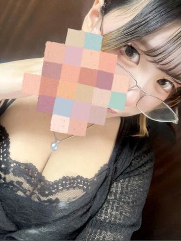 みい