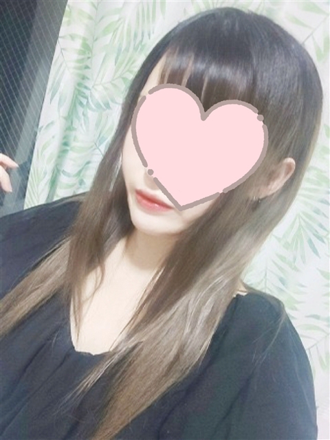 野村 えな  (キスで濡れる隠れドM)