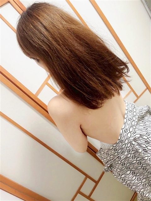 麦  (キスは運命なんです)
