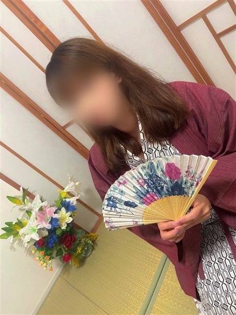 麦  (キスは運命なんです)