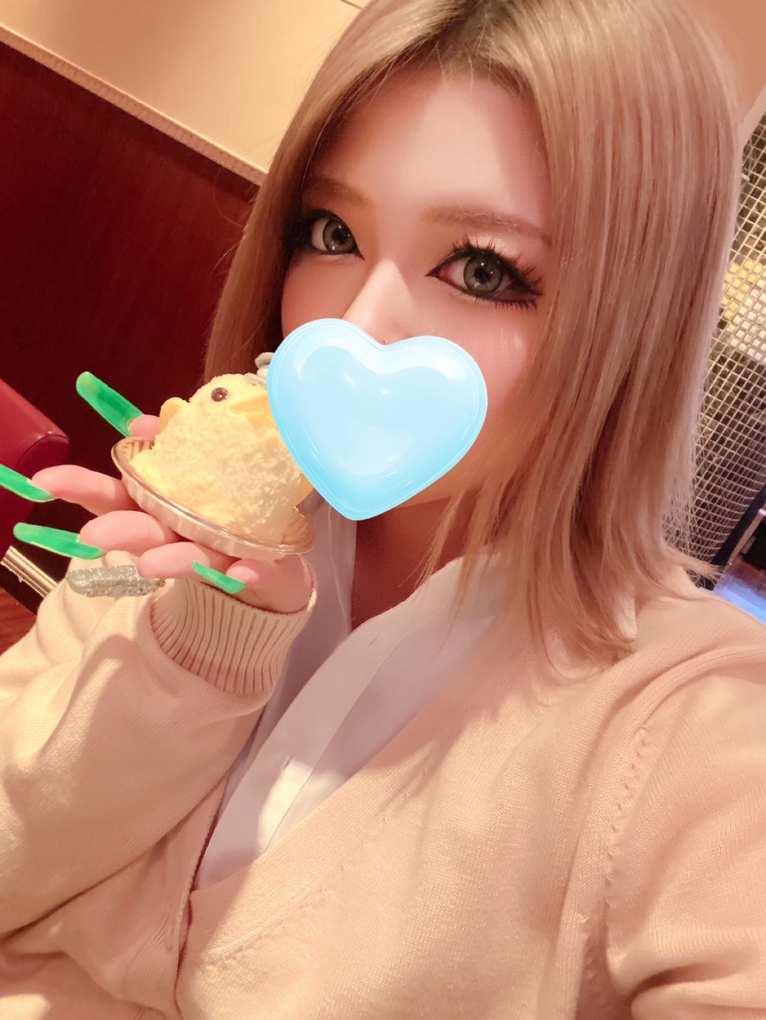 いぶき  (Fカップ細身ギャル)