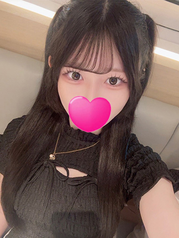 もも  (超清楚系激カワ22歳)