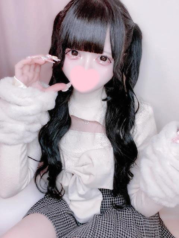 ちさ  (白目で失神激イキ娘♡)
