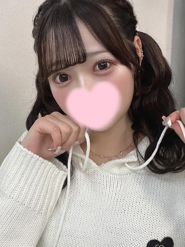 さやか  (18歳黒髪ヤリマン)