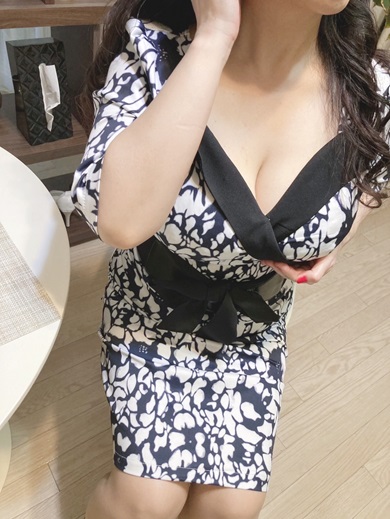 蘭奈  (Kカップ見た事ある？)