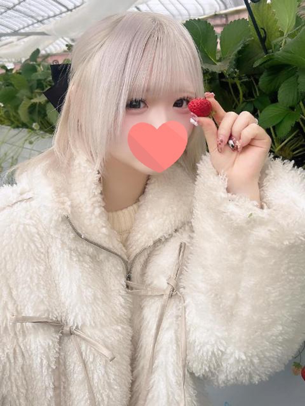 ななみ  (レズプレイ可能な変態)
