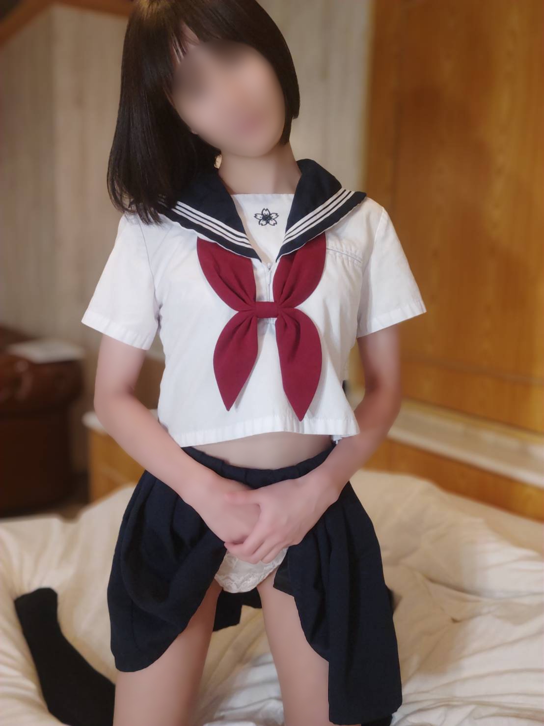 まみ  (現役美人OL娘！)