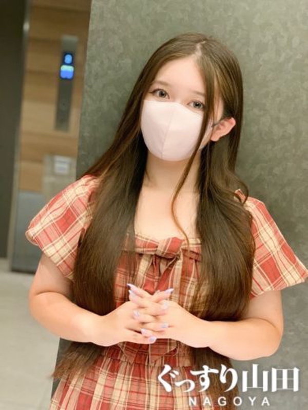 なぎ  (ナチュラル可愛い)