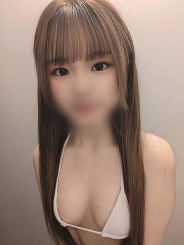 そら 小柄かわいい系美少女！