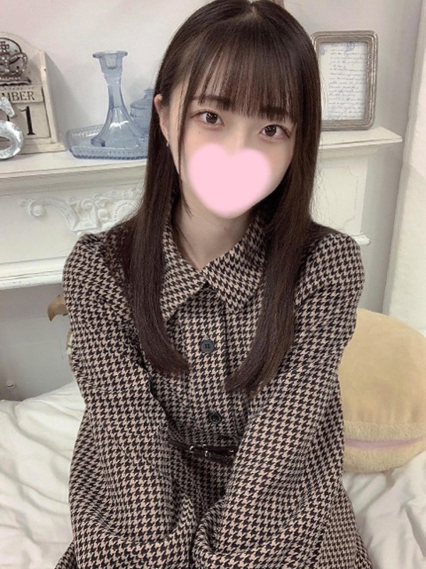 りかこ  (正常位で潮吹き18歳)