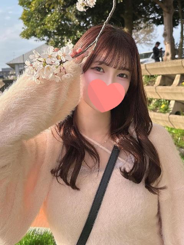 えま  (騎乗位大好きアイドル)