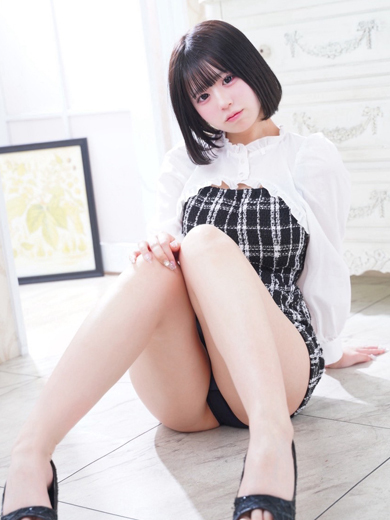 ゆいか  (童顔ロリフェイス)