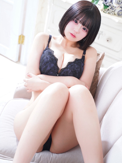 ゆいか  (童顔ロリフェイス)