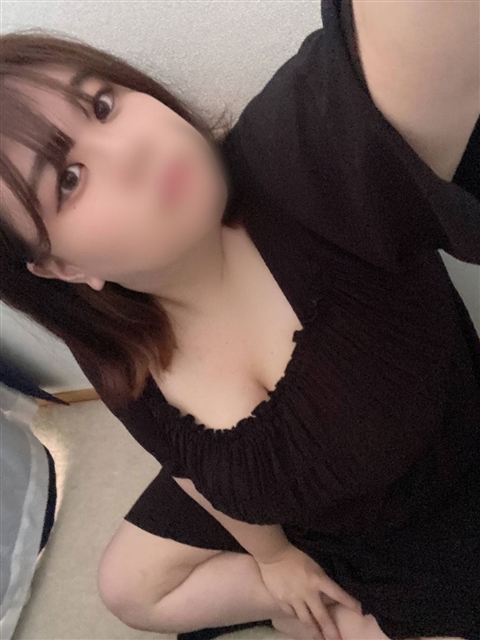 るみ  (長身Mパイ極乳20歳)